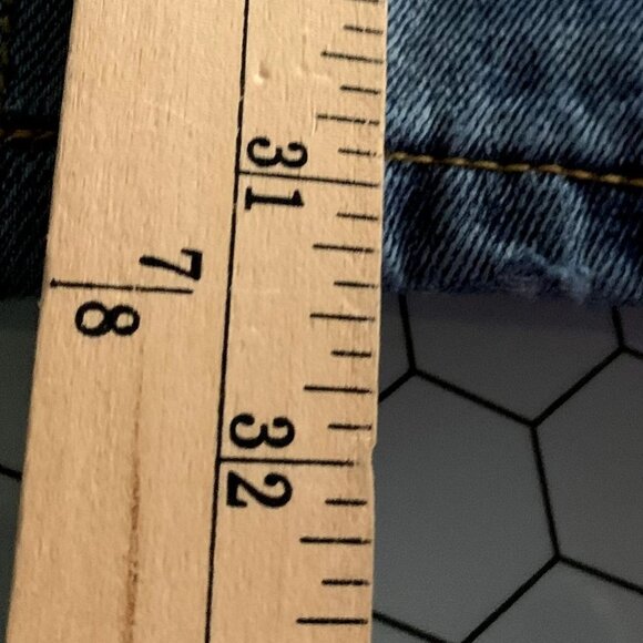 CJ Black Buckle Slim Jeans Mens 38/32 Destroyed Distressed High Rise Medium Wash - Picture 5 of 12